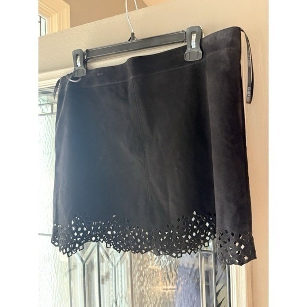 Laundry Shelli Segal NWT Suede Mini Skirt A-line Scalloped Cutout Black Sz 10 - Picture 3 of 11